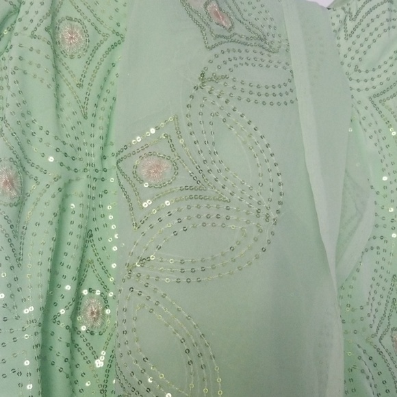 Custom Dress - Picture 3 of 4